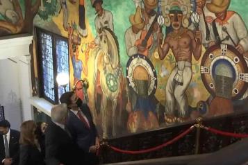La historia del mural que AMLO le mostró a Trudeau