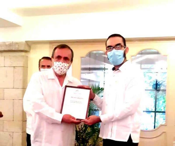 Reconocen a Escuela de Medicina de la UDEM Reconocen a Escuela de Medicina de la UDEM