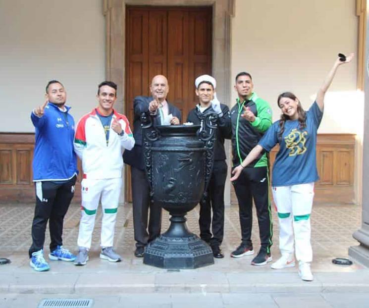 Entregan Premio Estatal del Deporte