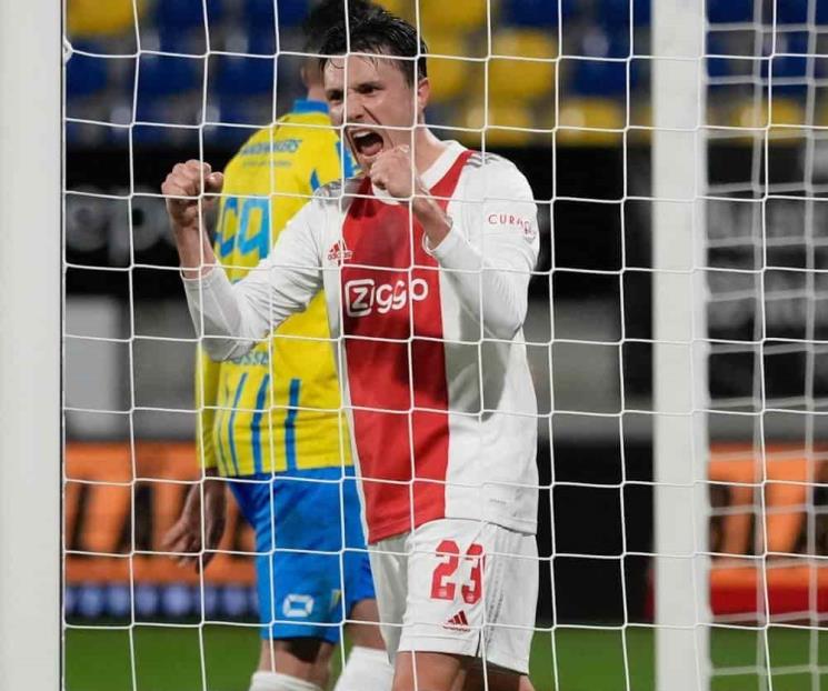 Completa Edson partido y Ajax recupera liderato Completa Edson partido y Ajax recupera liderato
