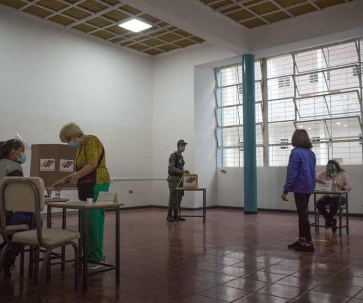 Chavismo busca legitimarse en comicios