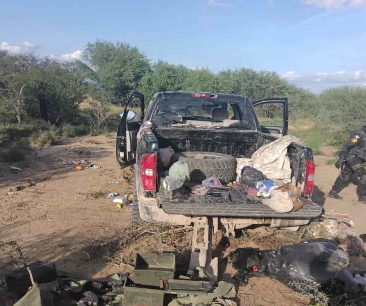 Abandonan arsenal tras enfrentamiento