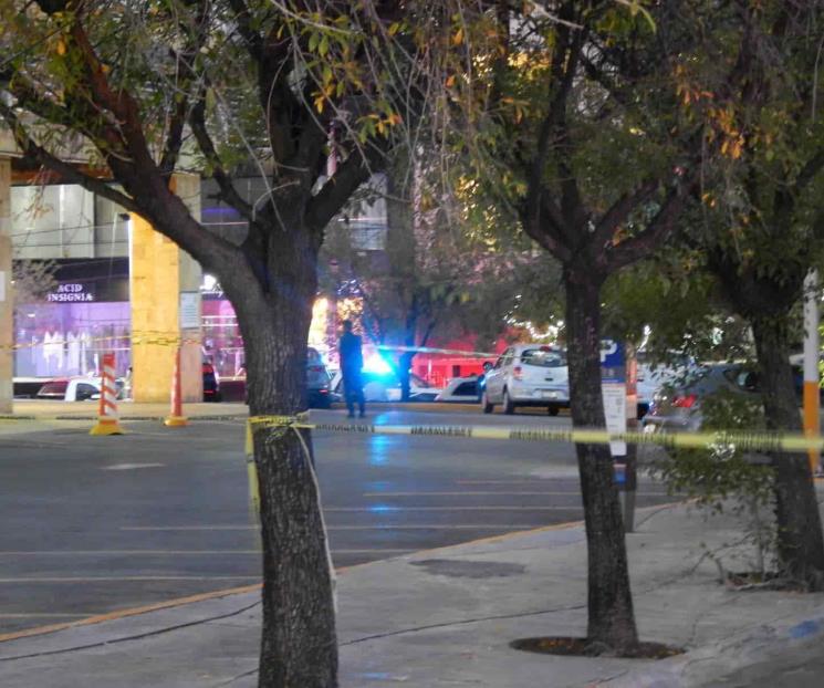 Ejecutan a hombre en barbería de SP