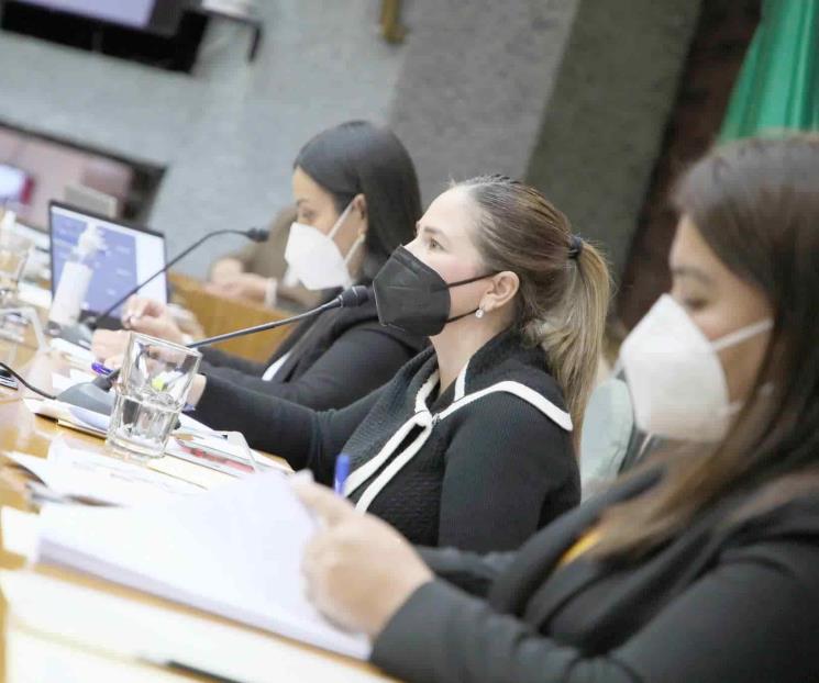 Advierten diputados a alcaldes en tema del predial Advierten diputados a alcaldes en tema del predial