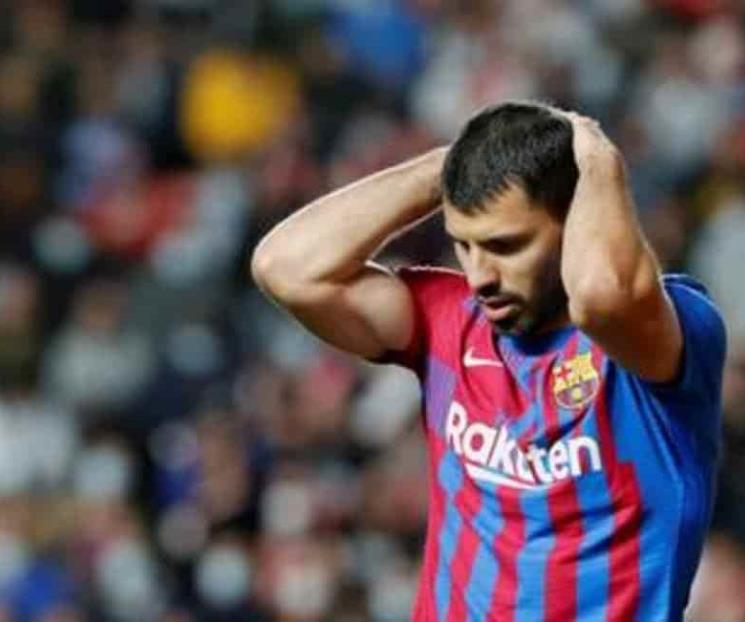 Le habrían dicho a Agüero que no podrá volver a jugar Le habrían dicho a Agüero que no podrá volver a jugar