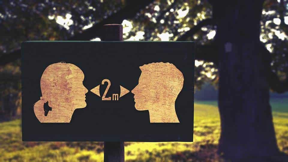 Distancia de 2m entre persona y persona no evita contagio