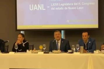 Expone UANL proyectos de infraestructura a diputados