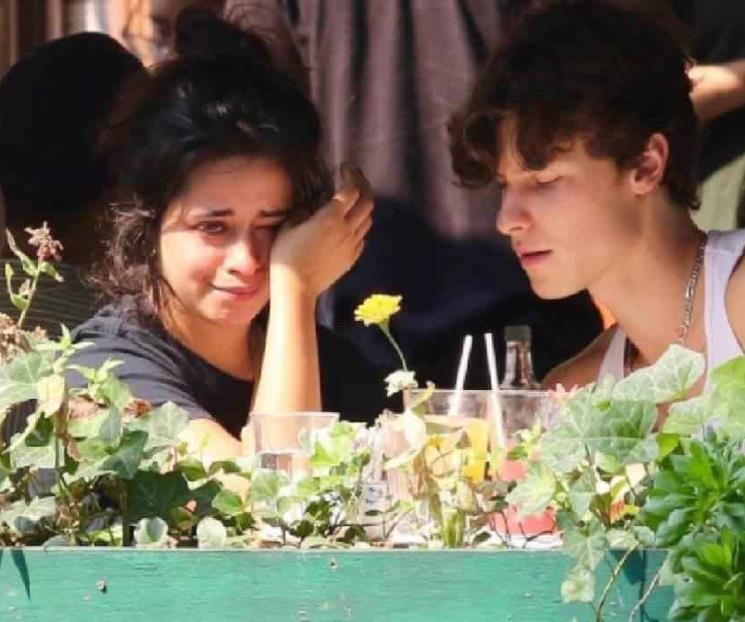Admite Camila que ruptura fue por su enfermedad