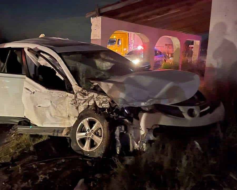 Cuatro personas lesionadas fue el saldo que dejó un choque, entre dos camionetas