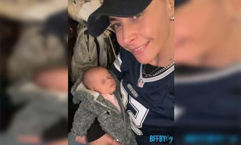 Vanessa Guzmán presume a su nieta Vanessa Guzmán presume a su nieta
