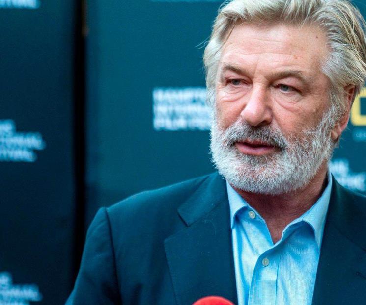 Alec Baldwin contrata a exfiscal para su defensa Alec Baldwin contrata a exfiscal para su defensa