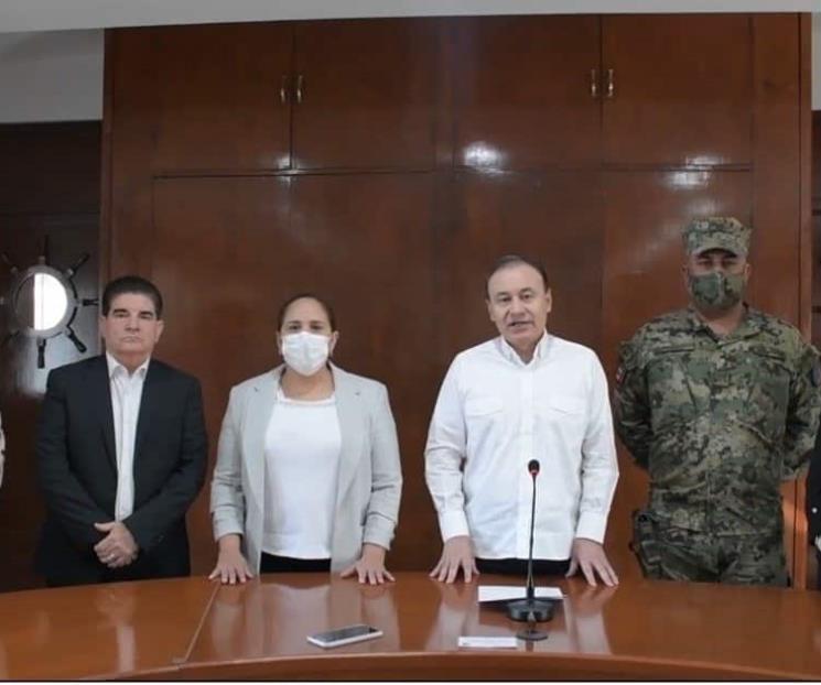 Se reúne Durazo con familiares de feminista asesinada