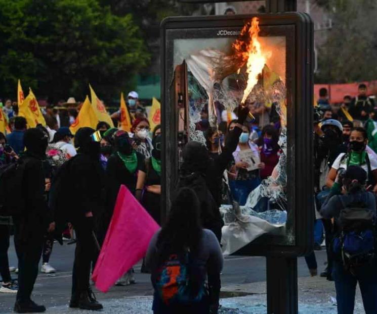 Grupos violentos en marcha generaron pérdida de 2.6 mdp