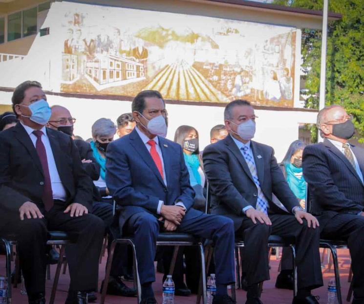 Celebran 151 aniversario de la Normal “Miguel F. Martínez