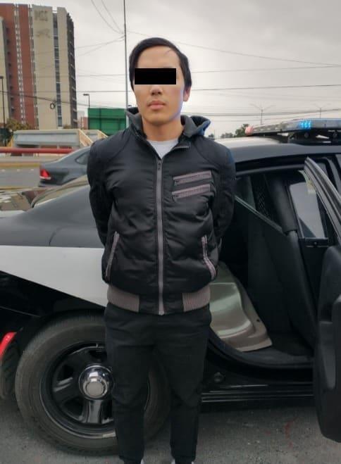 Cae joven en auto robado Cae joven en auto robado