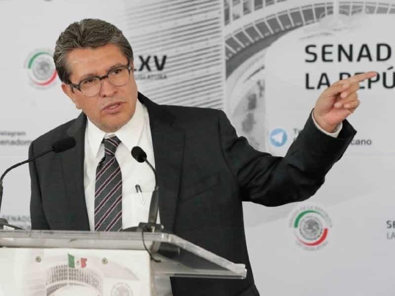 Niega Monreal condicionar permanencia en Morena