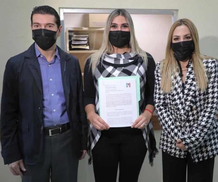 Proponen sancionar a quien tire cubrebocas en la calle Proponen sancionar a quien tire cubrebocas en la calle