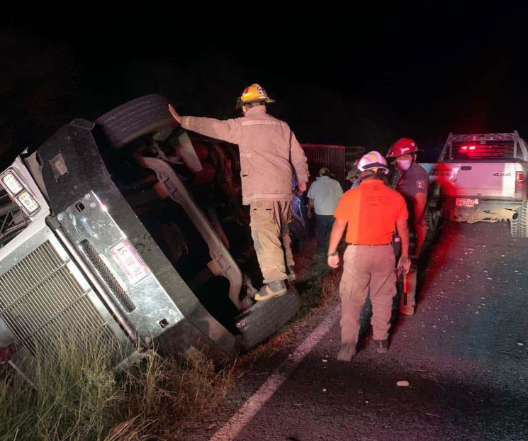 Mueren vacas en accidente vial