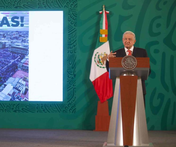 AMLO agradece de todo corazón a quienes acudieron a Zócalo