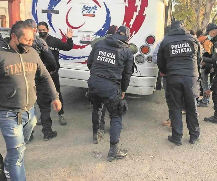 Sentencian a dos de 500 asaltantes