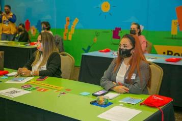 Capacitan a personal de Centros de Atenci&oacute;n Infantil