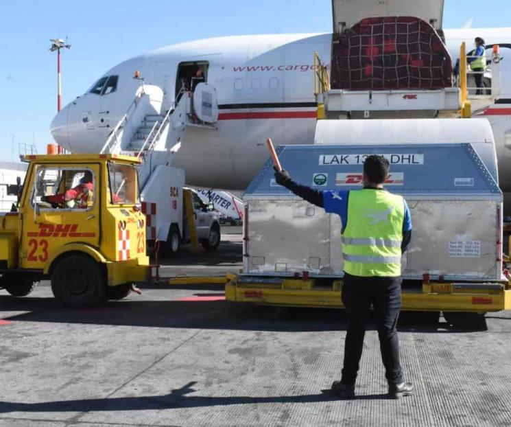 Llegan a México más de 2 millones de vacunas