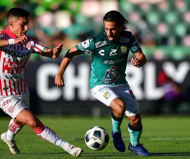 Fernando Navarro critica el VAR