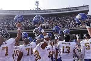 Auténticos, a seguir con récord perfecto