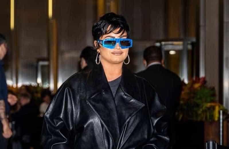 Demi Lovato abandona su polémica sobriedad californiana