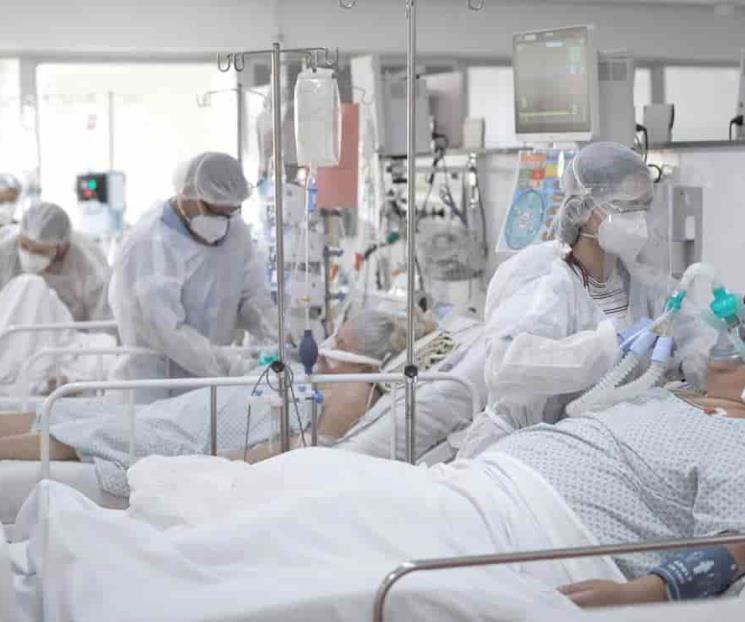 Bajan hospitalizaciones por Covid-19 en NL