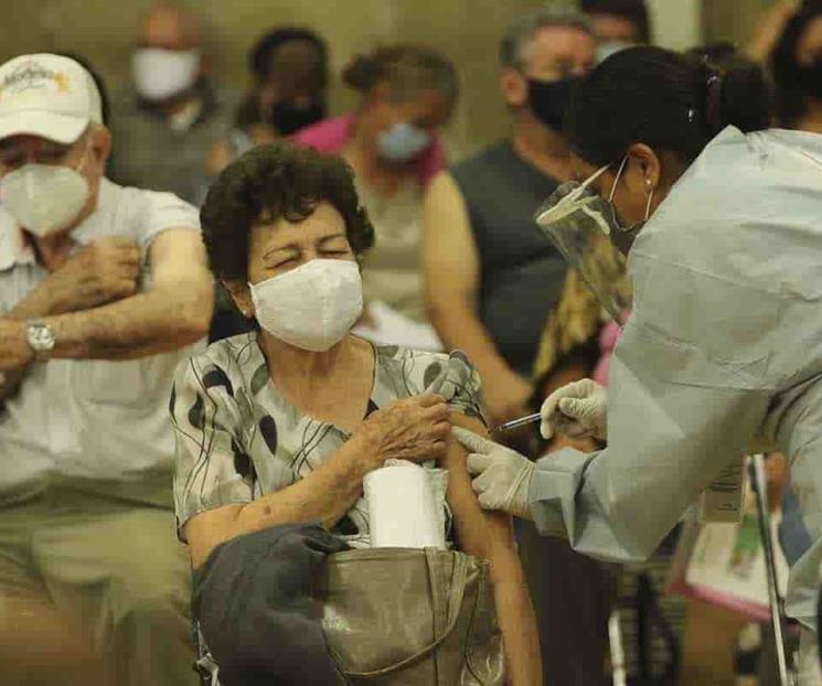 El martes iniciará vacunación de refuerzo en adultos mayores