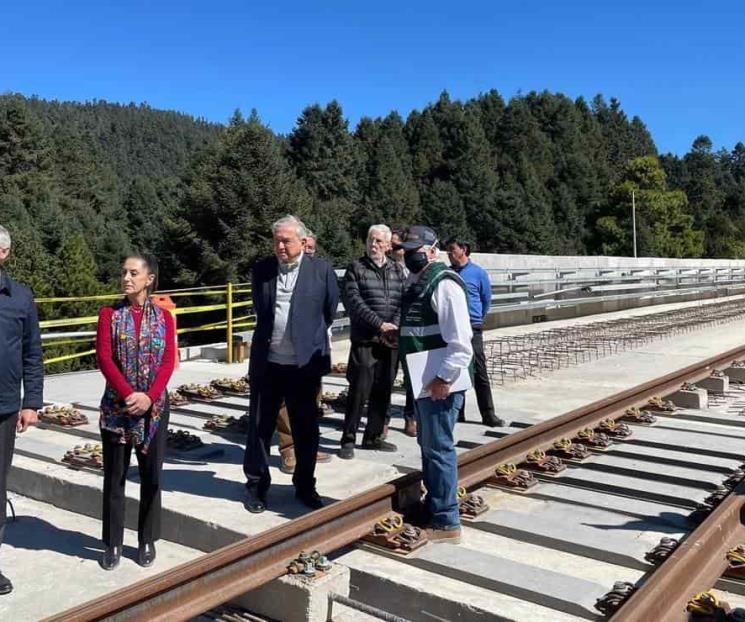 Anuncia AMLO vacuna de refuerzo a adultos mayores