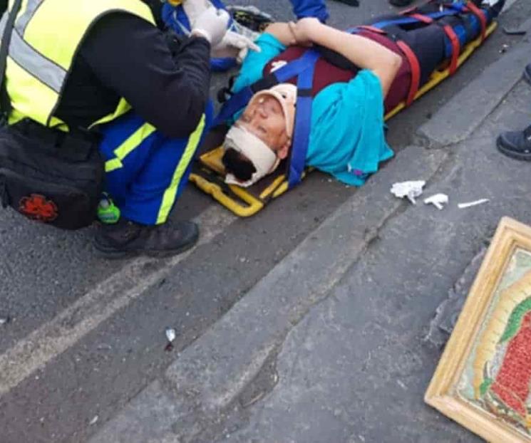 Conductor de auto embiste a 12 ciclistas peregrinos