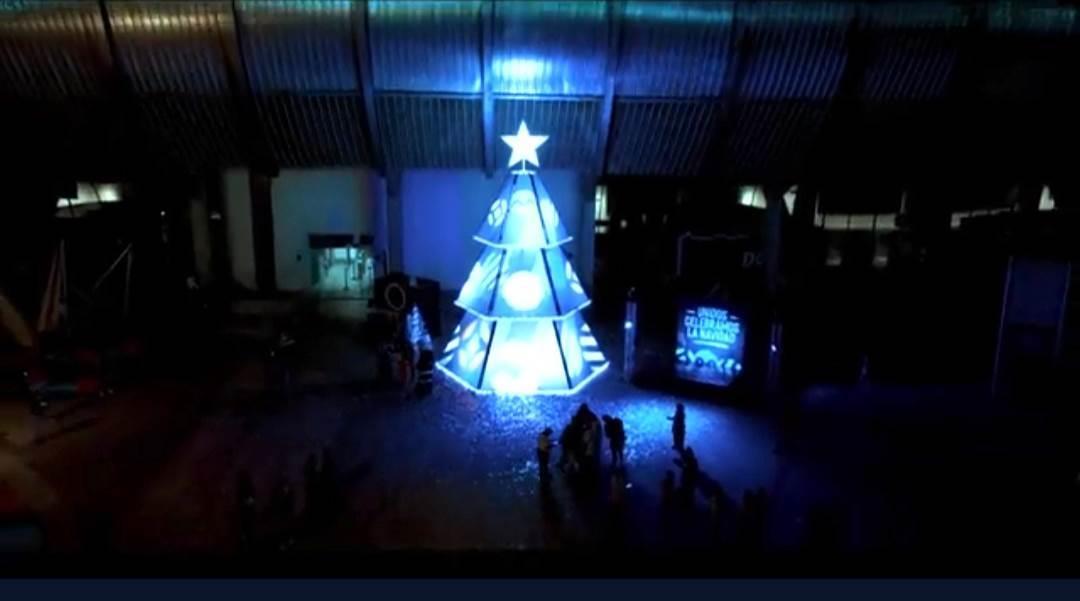 Inició la navidad rayada