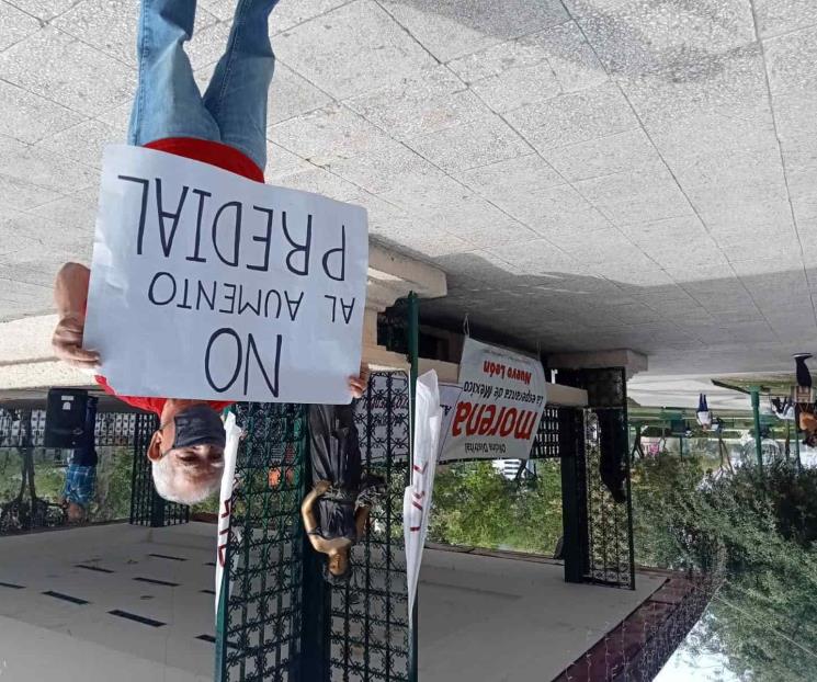 Protestan morenistas por el incremento al predial