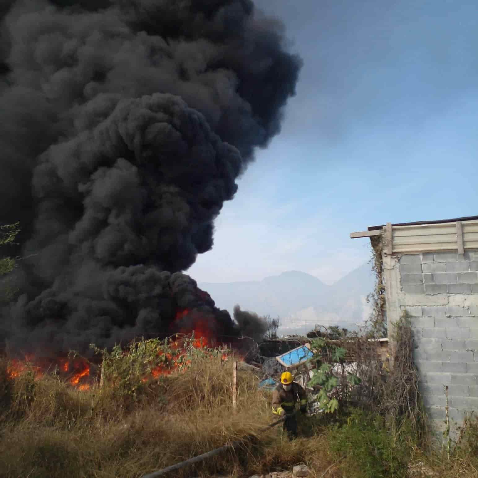 Se reportaron incendios de varios tejabanes