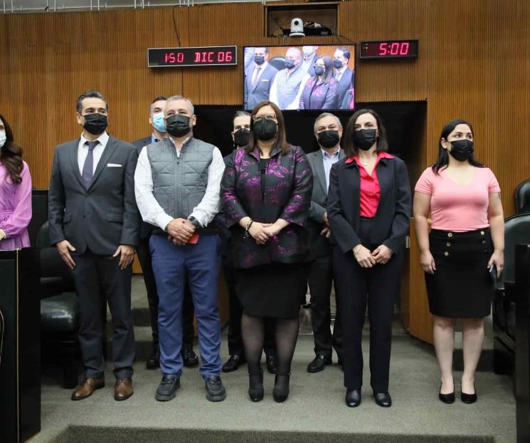 Toman protesta a nueva magistrada del TSJ