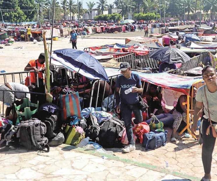 Venden pase a migrantes para salir de Tapachula