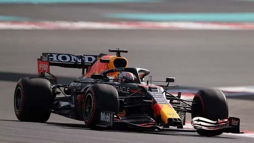 Tiene Checo Pérez buen inicio en prácticas