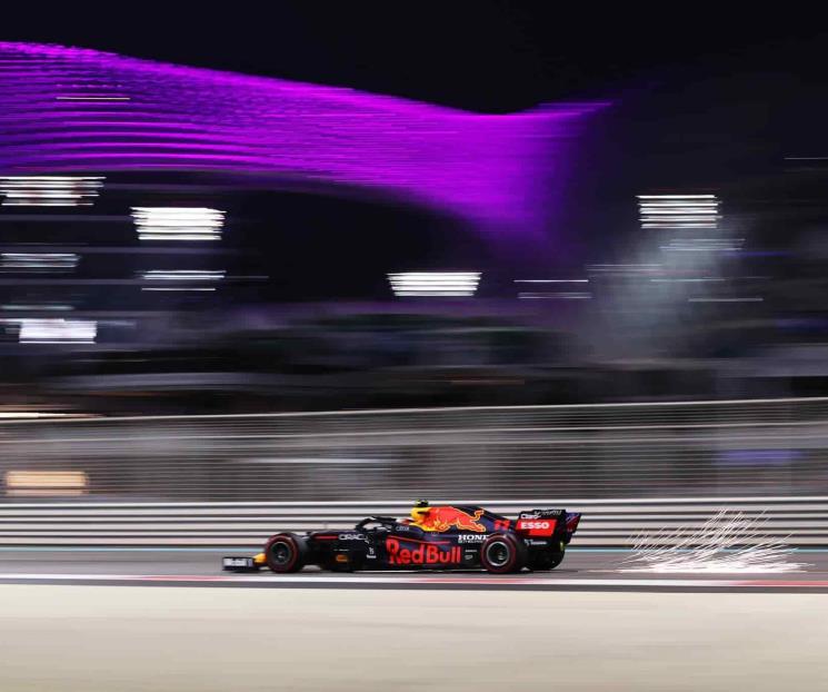 Checo ayuda a Verstappen para conseguir la Pole 