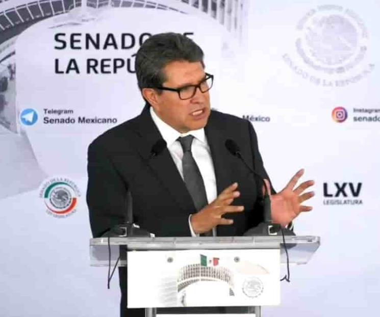 Busca Monreal regular comisiones bancarias excesivas