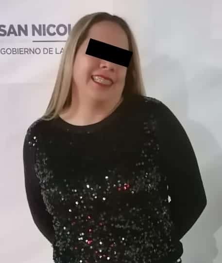 La mujer portaba un arma, en un restaurante