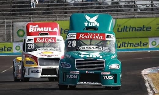 Logran regios podio en campeonato de Tractocamiones