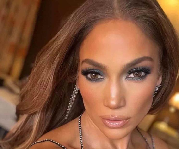 Jennifer Lopez presenta al nuevo miembro de su familia