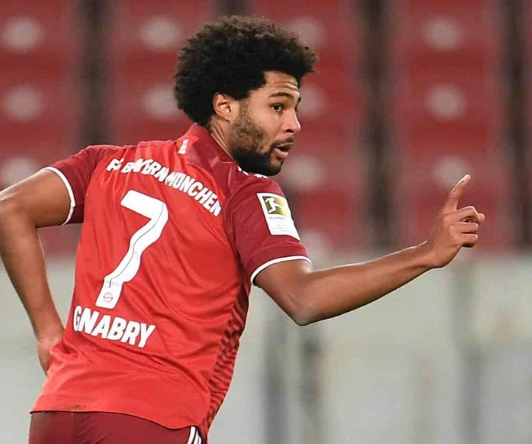 Golea al Bayern y domina con tranquilidad la Bundesliga