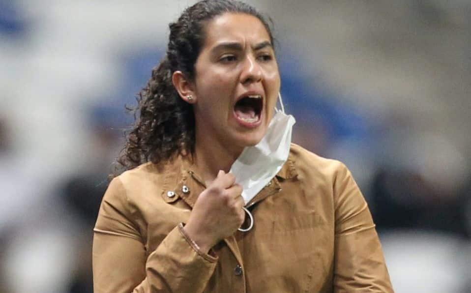 ...Y Eva hacer historia