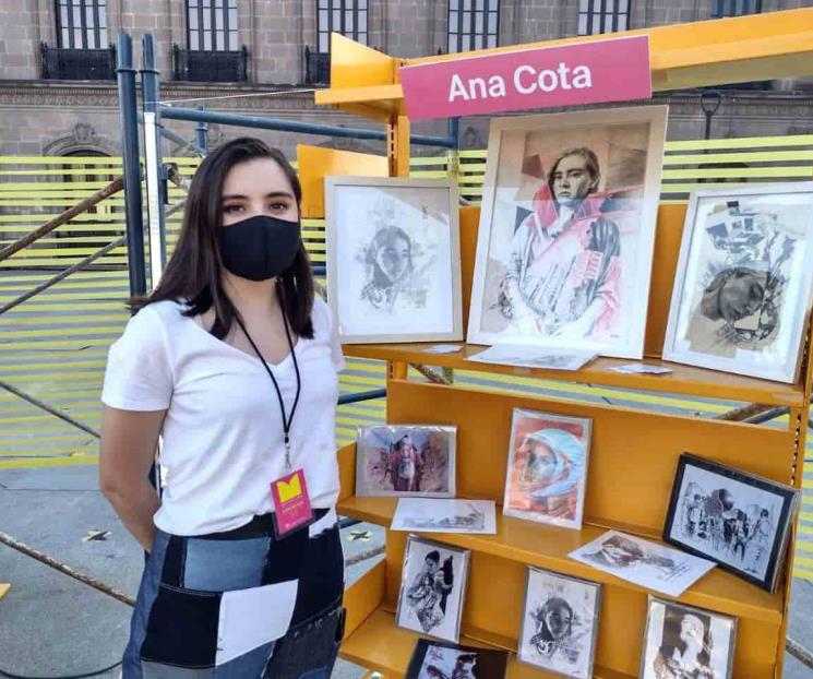 Exponen artistas emergentes productos en Bazar Cultural