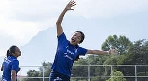 Rayadas caminan hacia el sueño