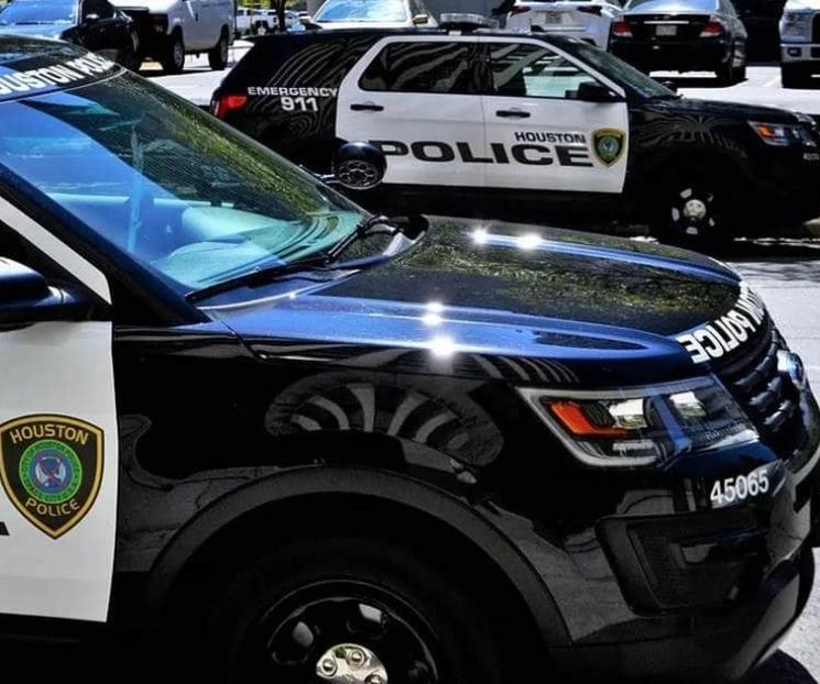 Acusan a policía de EU de trata desde México