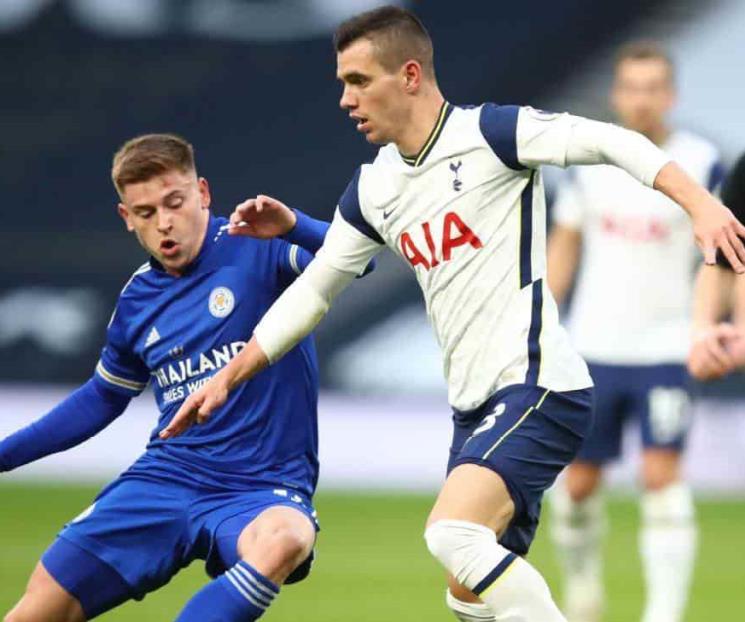 Tottenham aplaza otro duelo